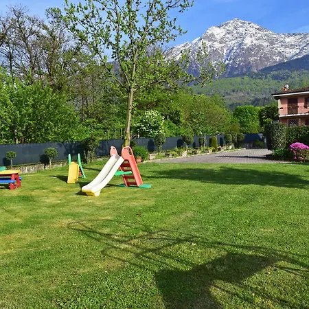 Iris Semesterbostad *