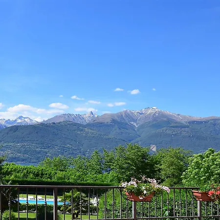 Semesterbostad Iris Colico