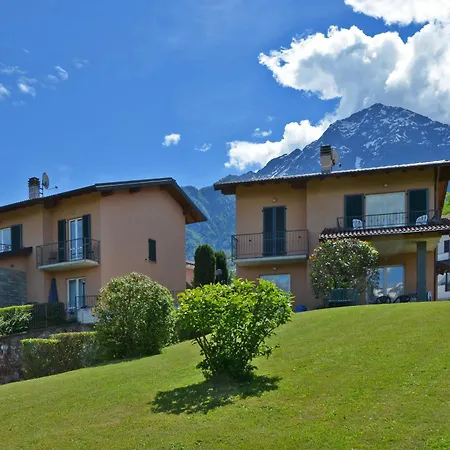 Semesterbostad Iris Colico