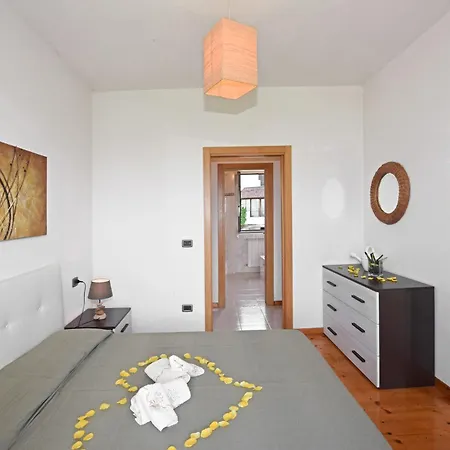 Holiday home Iris Colico